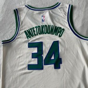 Milwaukee Bucks Giannis Antetokounmpo Nike Cream City Jersey